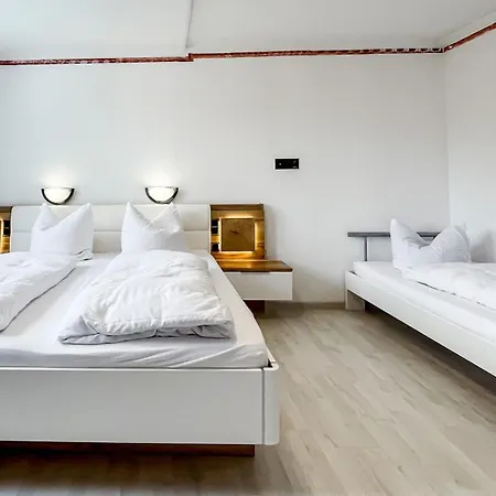 Отель Smart B&b1 Bb1 125