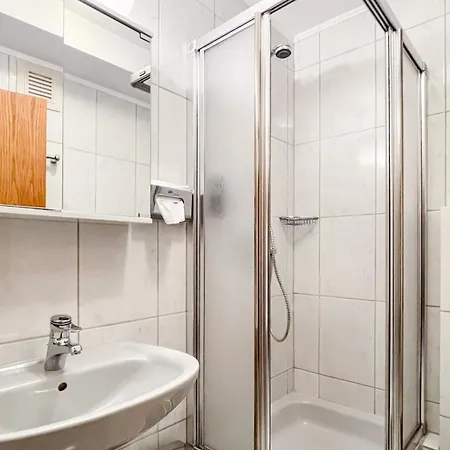 Smart B&b1 Bb1 125 Otel *