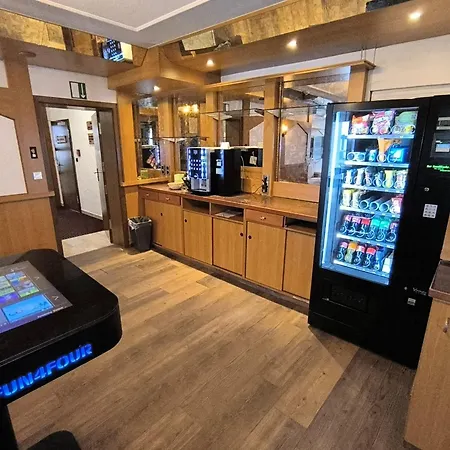 Отель Smart B&b1 Bb1 125