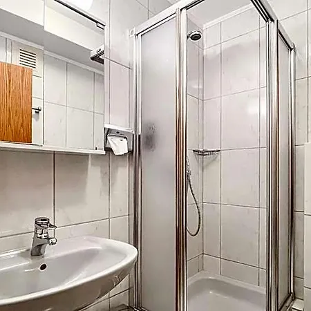 Smart B&b1 Bb1 125 Otel *